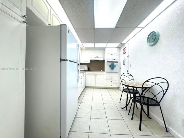 2 of 15 - 4001 S Ocean Drive #15l, Hollywood, FL