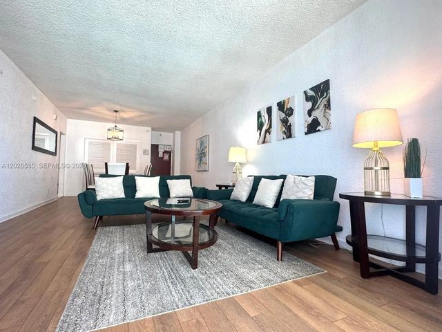4 of 15 - 4001 S Ocean Drive #15l, Hollywood, FL