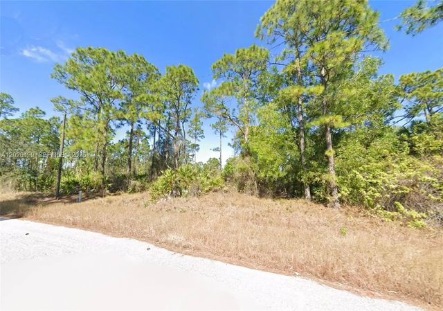 1047 Grove Street E, Lehigh Acres