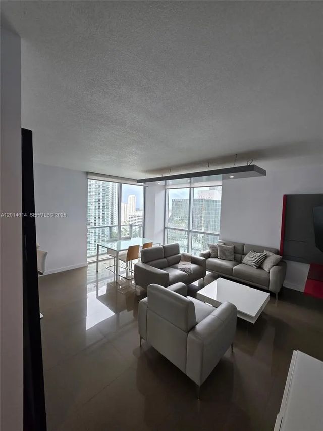 5 of 32 - 1060 Brickell Avenue #2201, Miami, FL