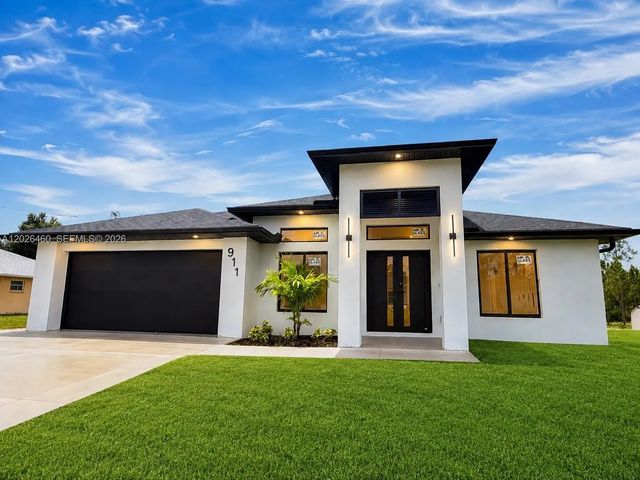 911 Cleveland Avenue, Lehigh Acres