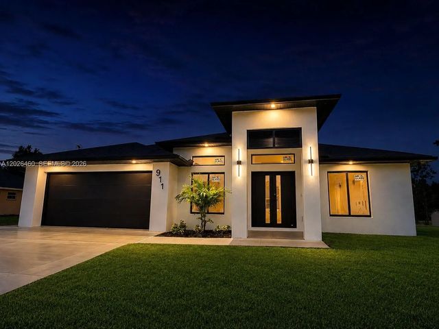 2 of 59 - 911 Cleveland Avenue, Lehigh Acres, FL