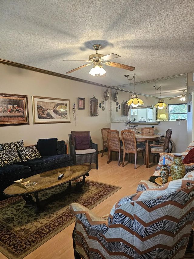 2 of 25 - 5100 Nw 35th Street #104, Lauderdale Lakes, FL