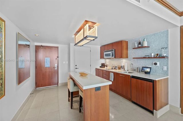 5 of 56 - 6801 Collins Avenue #708, Miami Beach, FL