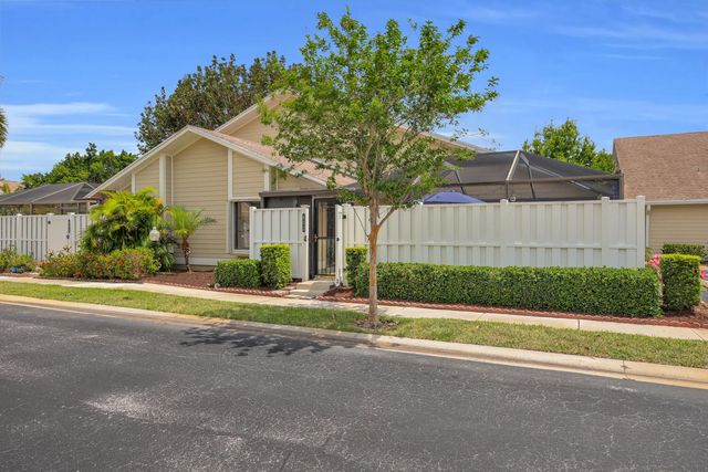 802 Summerwinds Lane, Jupiter