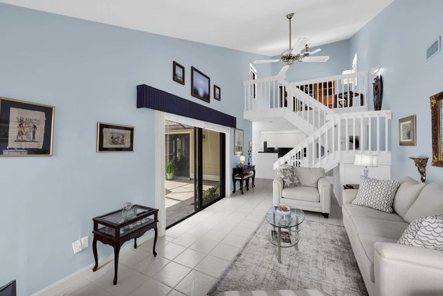 4 of 33 - 802 Summerwinds Lane, Jupiter, FL