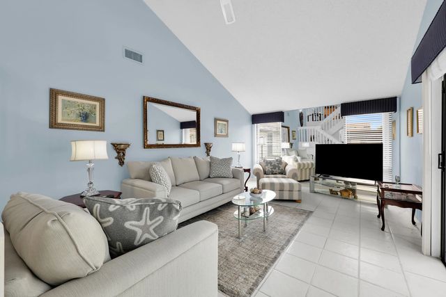 5 of 33 - 802 Summerwinds Lane, Jupiter, FL