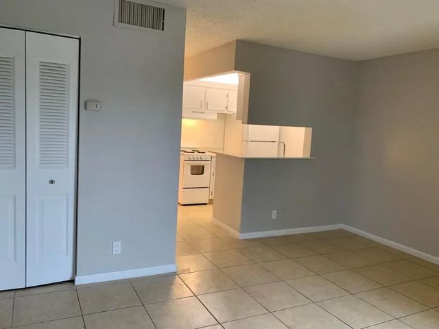 3 of 35 - 1500 N Congress Avenue #a201, West Palm Beach, FL