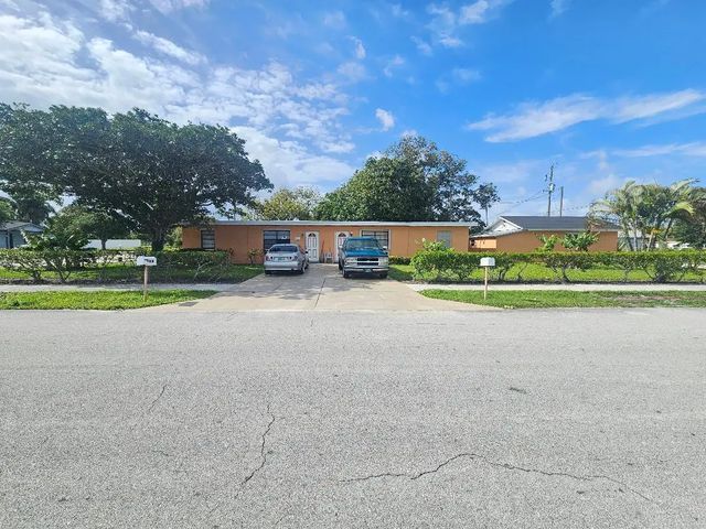 800 Nw 1st Street, Delray Beach