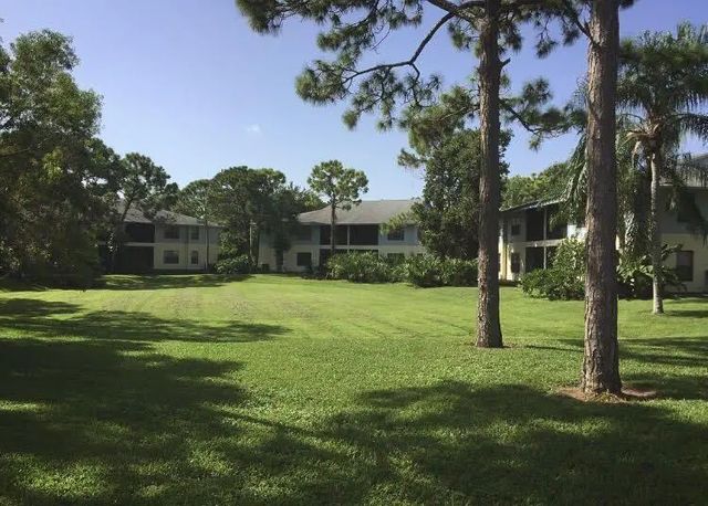 3 of 21 - 6553 Se Federal Highway #203, Stuart, FL