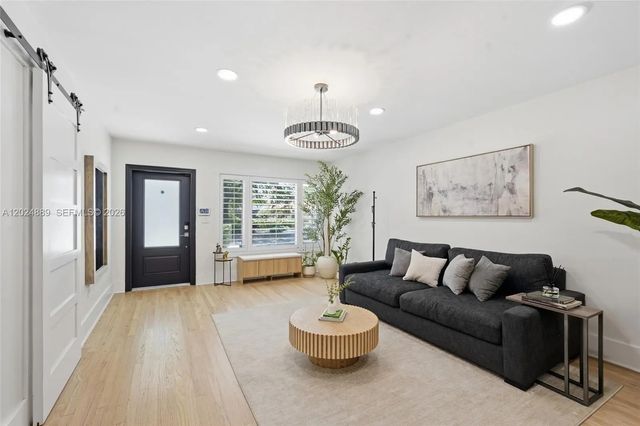 5 of 35 - 1505 Robbia Avenue, Coral Gables, FL