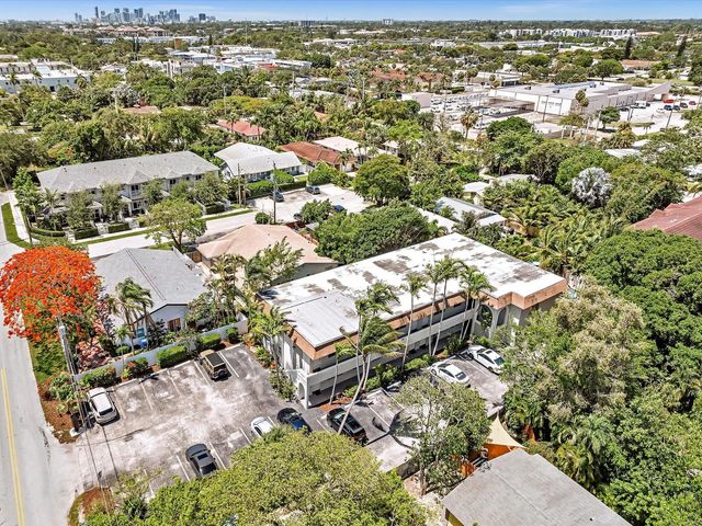 3421 Ne 15th Avenue #8, Oakland Park