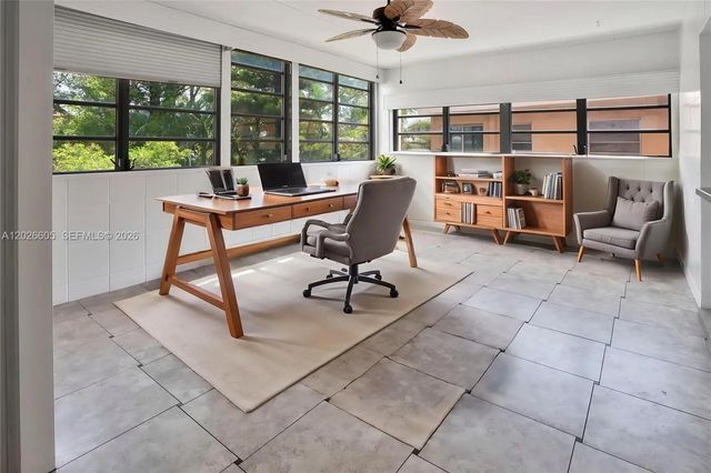 3 of 21 - 180 Ne 12th Avenue #18c, Hallandale Beach, FL