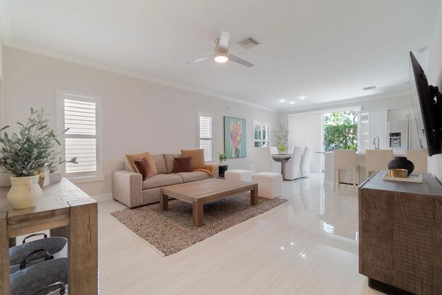 4 of 28 - 12616 Shoreline Drive, Wellington, FL