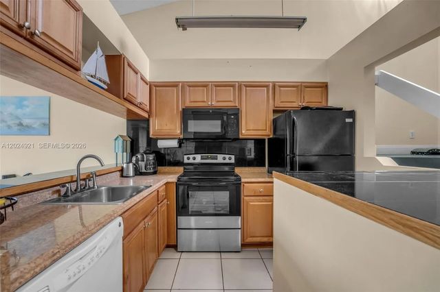 3 of 36 - 14018 Sw 91st Terrace #14018, Miami, FL