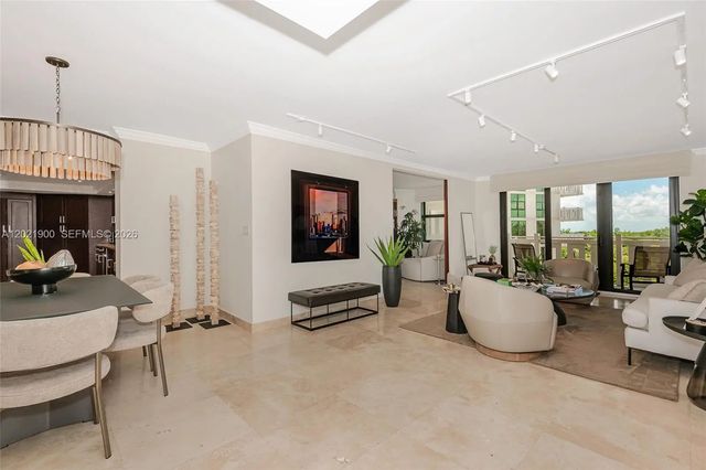 2 of 31 - 1121 Crandon Boulevard #e405, Key Biscayne, FL