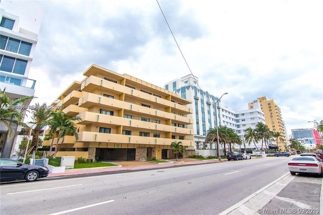 2 of 24 - 2924 Collins Avenue #301, Miami Beach, FL