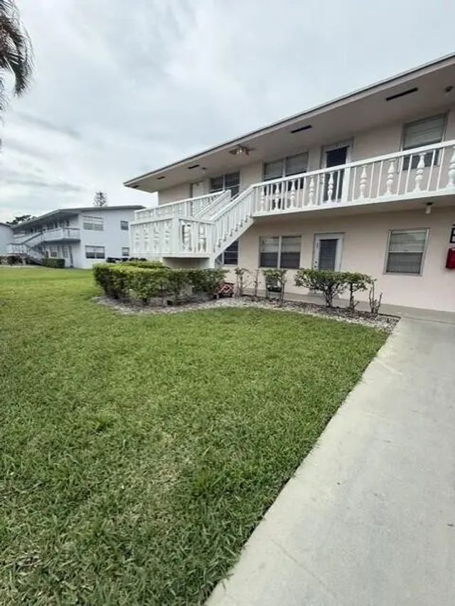 36 Norwich B, West Palm Beach