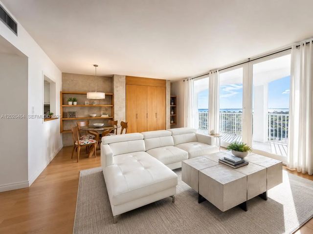 5401 Collins Avenue #1022, Miami Beach