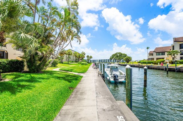 5 of 74 - 1125 E Marine Way E #j3l, North Palm Beach, FL