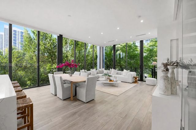 3 of 45 - 1525 Bay Road, Miami Beach, FL