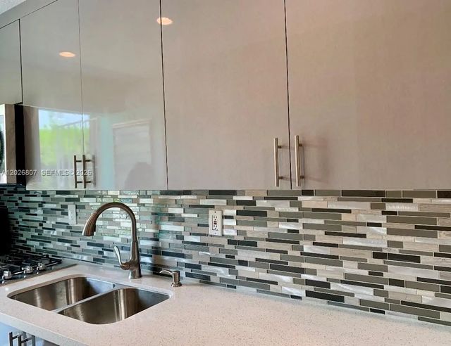 2 of 5 - 6498 Collins Avenue #41, Miami Beach, FL