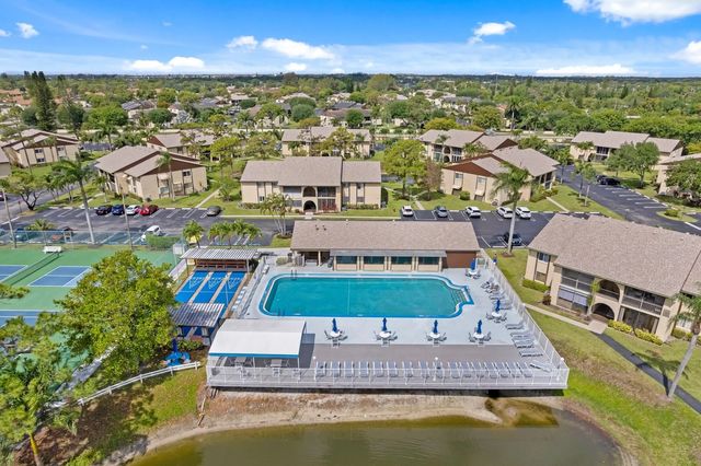 3 of 63 - 337 Pine Ridge Circle #d-2, Greenacres, FL