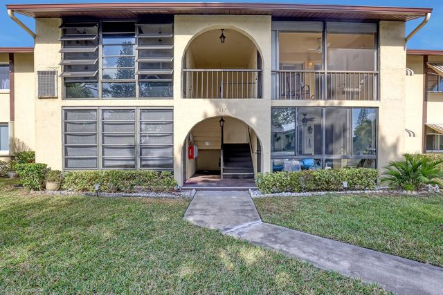 5 of 63 - 337 Pine Ridge Circle #d-2, Greenacres, FL