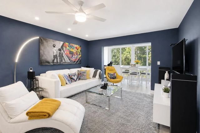 5 of 23 - 7787 Golf Cir Drive #301, Margate, FL