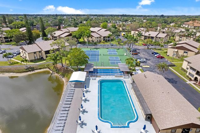 3 of 30 - 336 Pine Ridge Circle #b-1, Greenacres, FL