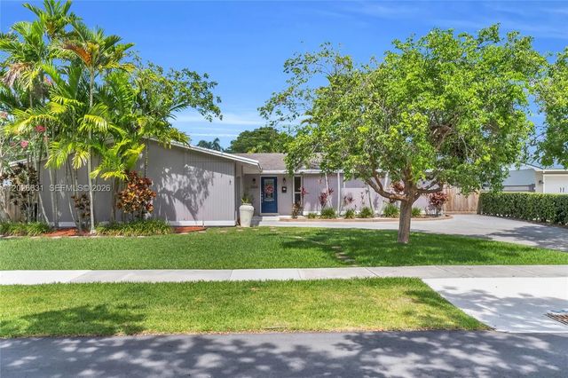 2 of 19 - 18645 Sw 90th Avenue, Cutler Bay, FL
