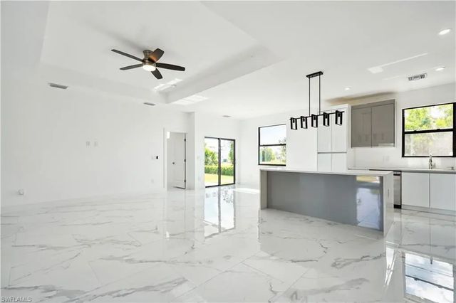 3 of 20 - 4309 Nw 38th Avenue, Cape Coral, FL