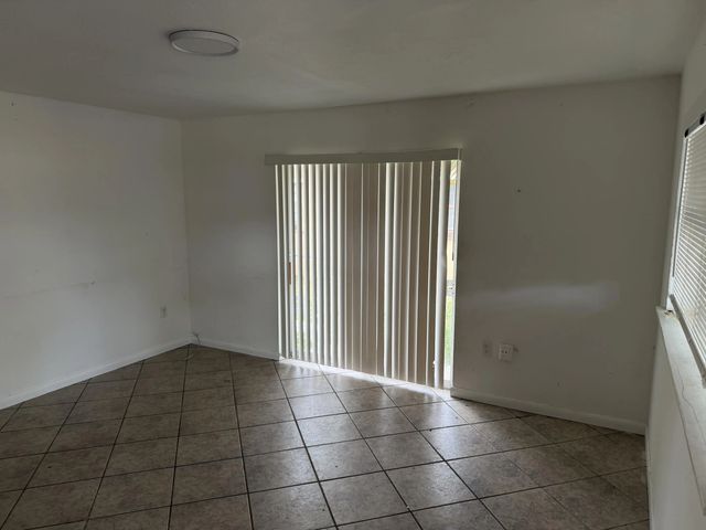 2 of 9 - 115 Maple Avenue, Fort Pierce, FL