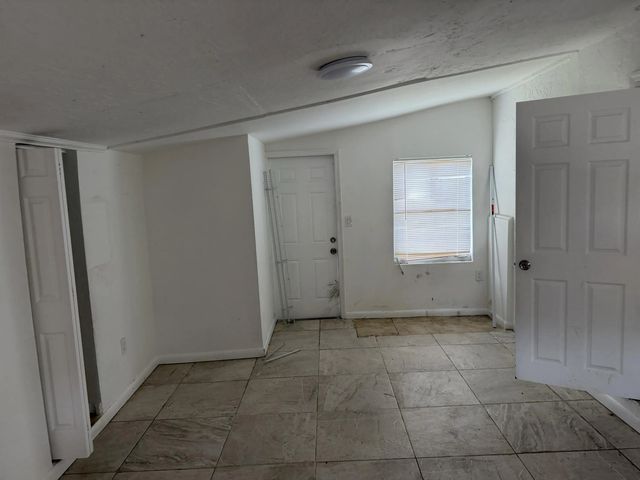 5 of 9 - 115 Maple Avenue, Fort Pierce, FL