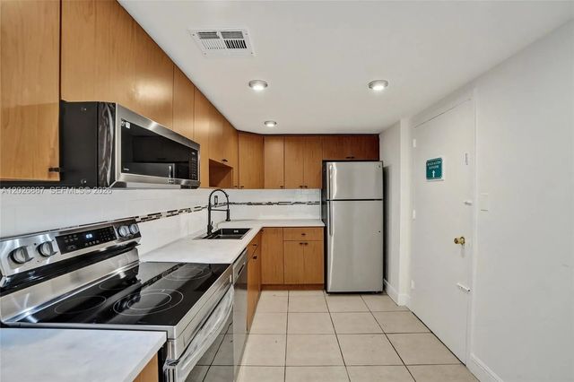 1800 Sans Souci Boulevard #435, North Miami