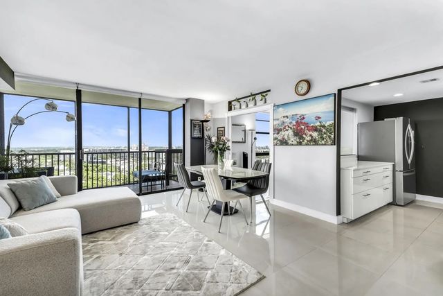 20335 W Country Club #1901, Aventura