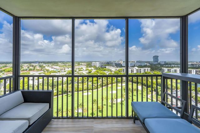 2 of 74 - 20335 W Country Club #1901, Aventura, FL