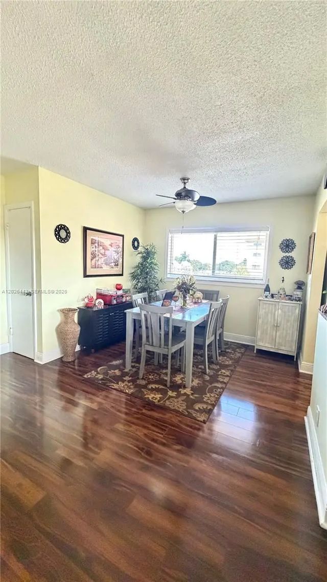 5 of 19 - 5300 Washington Street #d309, Hollywood, FL