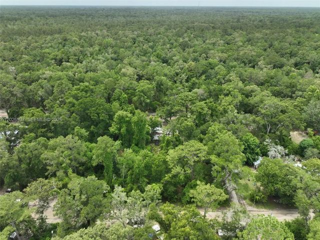3 of 16 - 83 Sw Ct, , FL