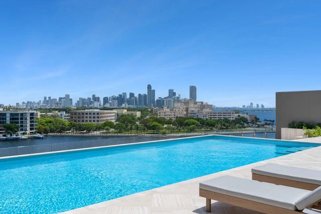 2 of 58 - 5 Grove Isle Drive #ph-l05, Coconut Grove, FL
