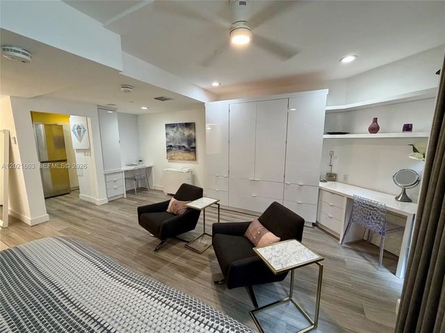 N/A, Aventura