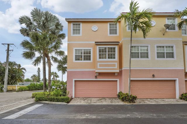 3 of 31 - 115 Harbors Way, Boynton Beach, FL
