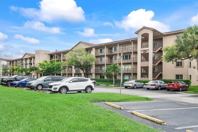 13700 Sw 14th Street #411d, Pembroke Pines