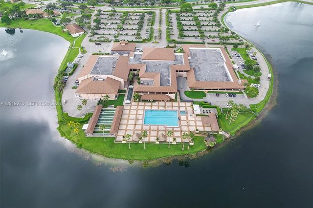 5 of 55 - 13700 Sw 14th Street #411d, Pembroke Pines, FL