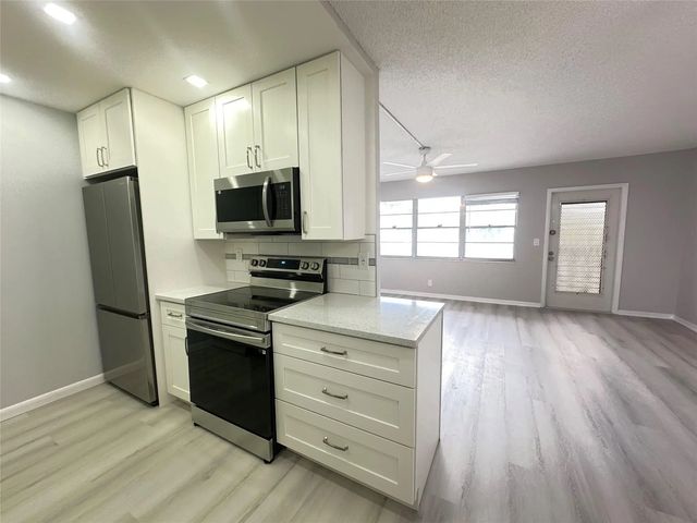 4 of 66 - 2048 Newport N, Deerfield Beach, FL