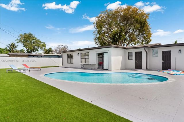 7051 Tyler Street, Hollywood