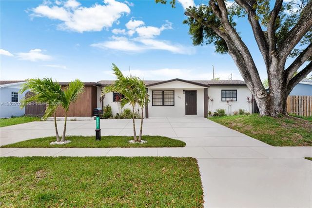 4 of 36 - 7051 Tyler Street, Hollywood, FL