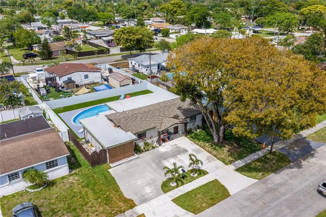 5 of 36 - 7051 Tyler Street, Hollywood, FL