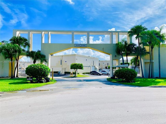 10421 Nw 28 Street #d-104, 