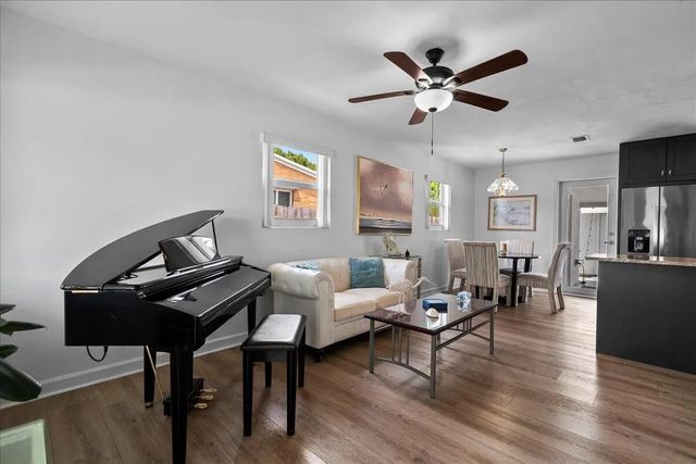 4 of 22 - 727 Bunker Road, West Palm Beach, FL